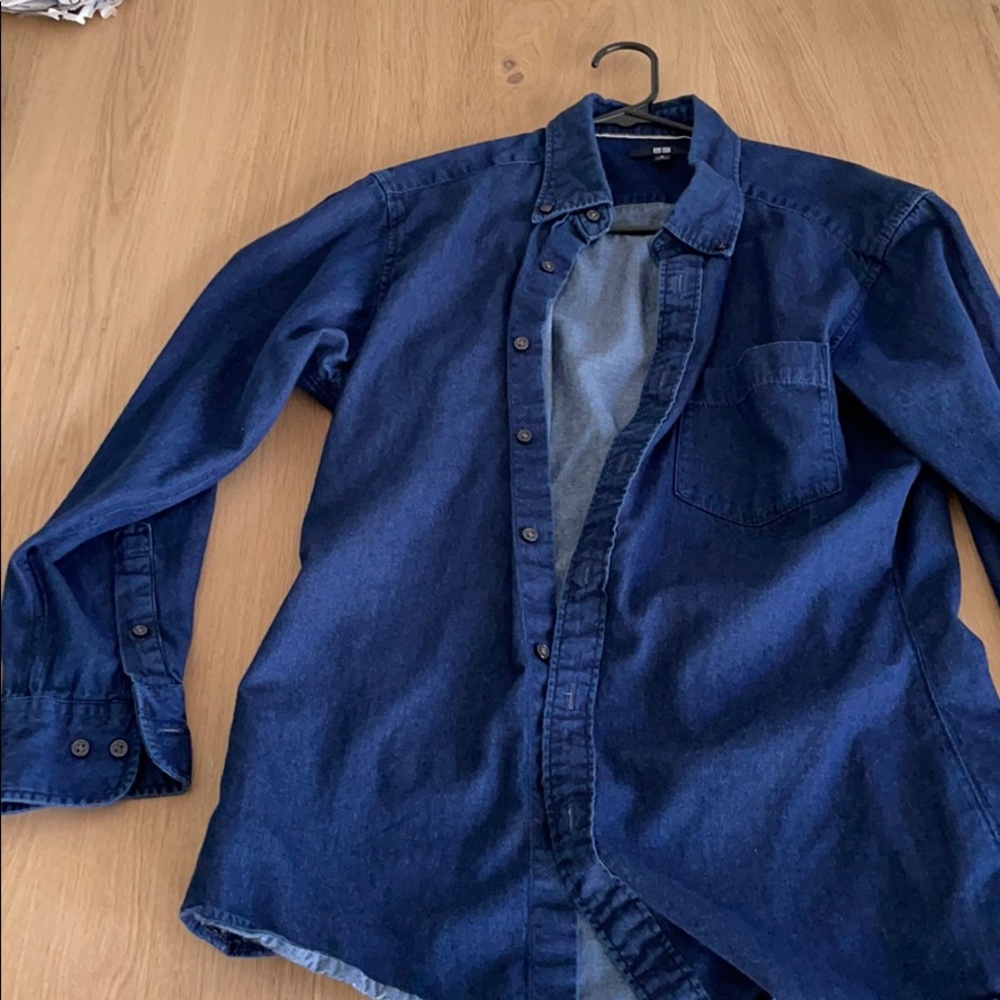 Uniqlo Oxford button down dark blue jean style